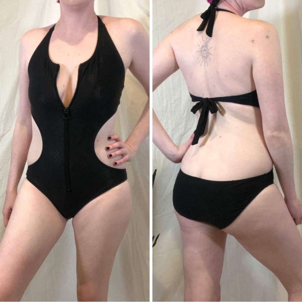 Vintage Y2K 2000s Wet Seal Black Snakeskin Zipper Cut Out One Piece Swim
